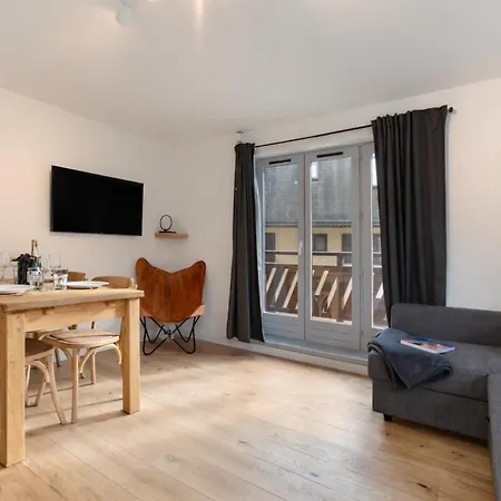 Lyret Ii Family 2br In & Balcony - Happy Шамоні